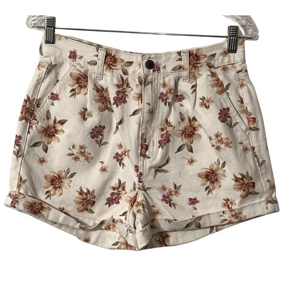 American Eagle Outfitters Pants - American Eagle Shorts Womens Size 6 White Floral Mom Short Pockets Zip Close NWT